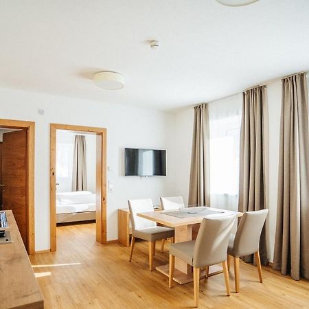 Apartmenthaus Strasswirt De Luxe Tröpolach Екстериор снимка