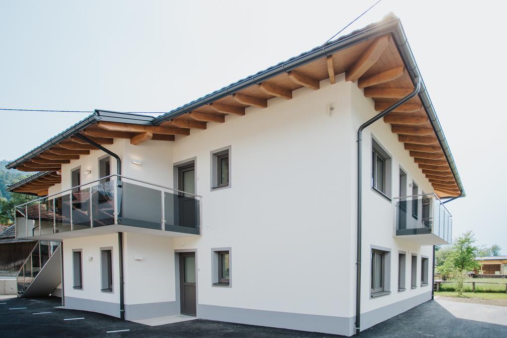 Apartmenthaus Strasswirt De Luxe Tröpolach Екстериор снимка