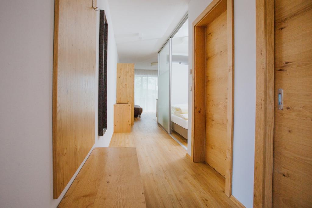 Apartmenthaus Strasswirt De Luxe Tröpolach Екстериор снимка