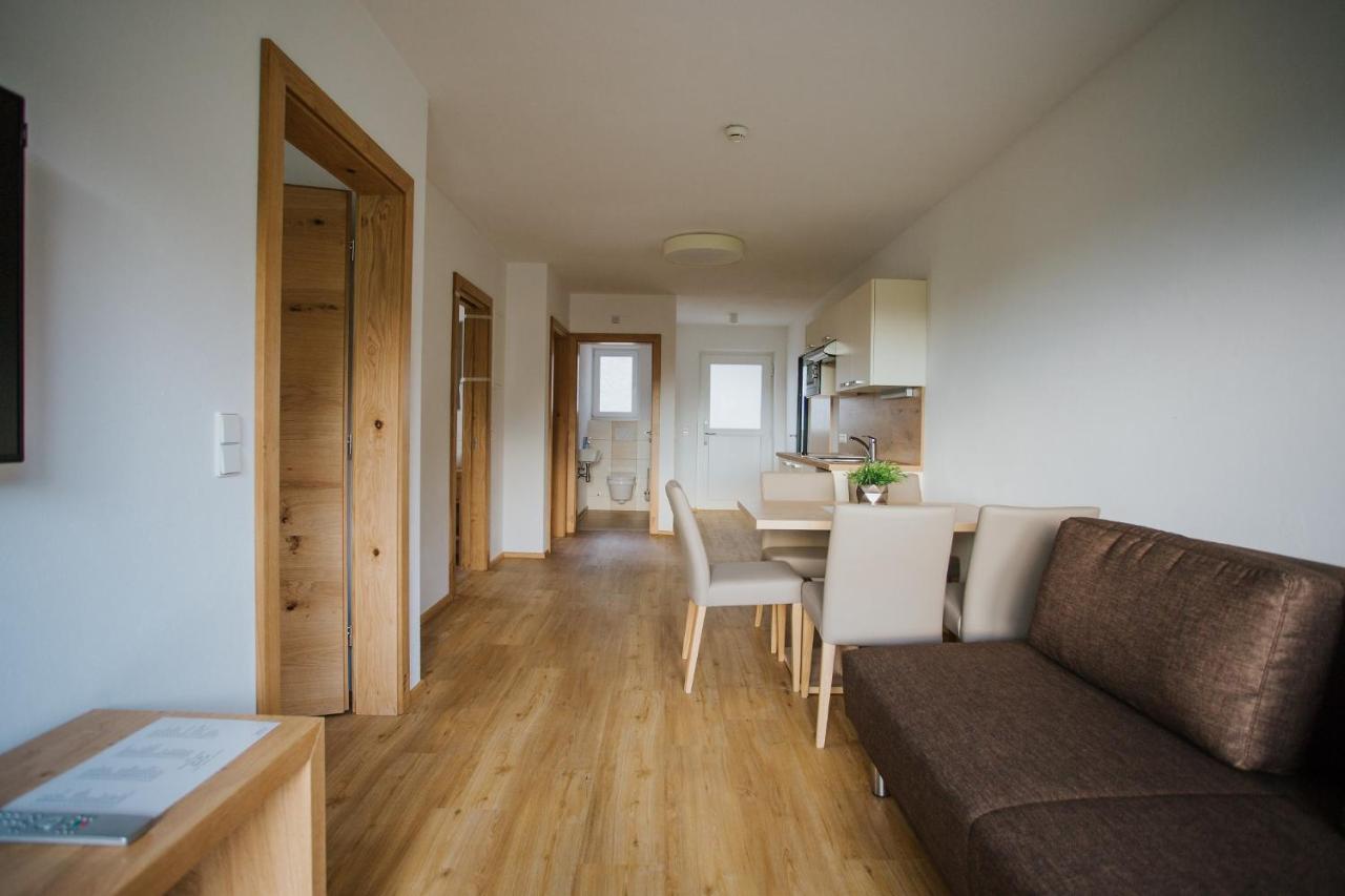 Apartmenthaus Strasswirt De Luxe Tröpolach Екстериор снимка