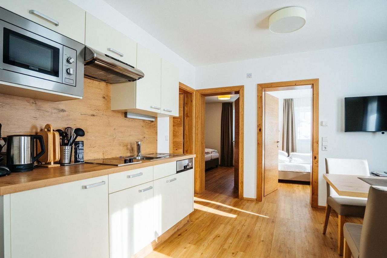 Apartmenthaus Strasswirt De Luxe Tröpolach Екстериор снимка